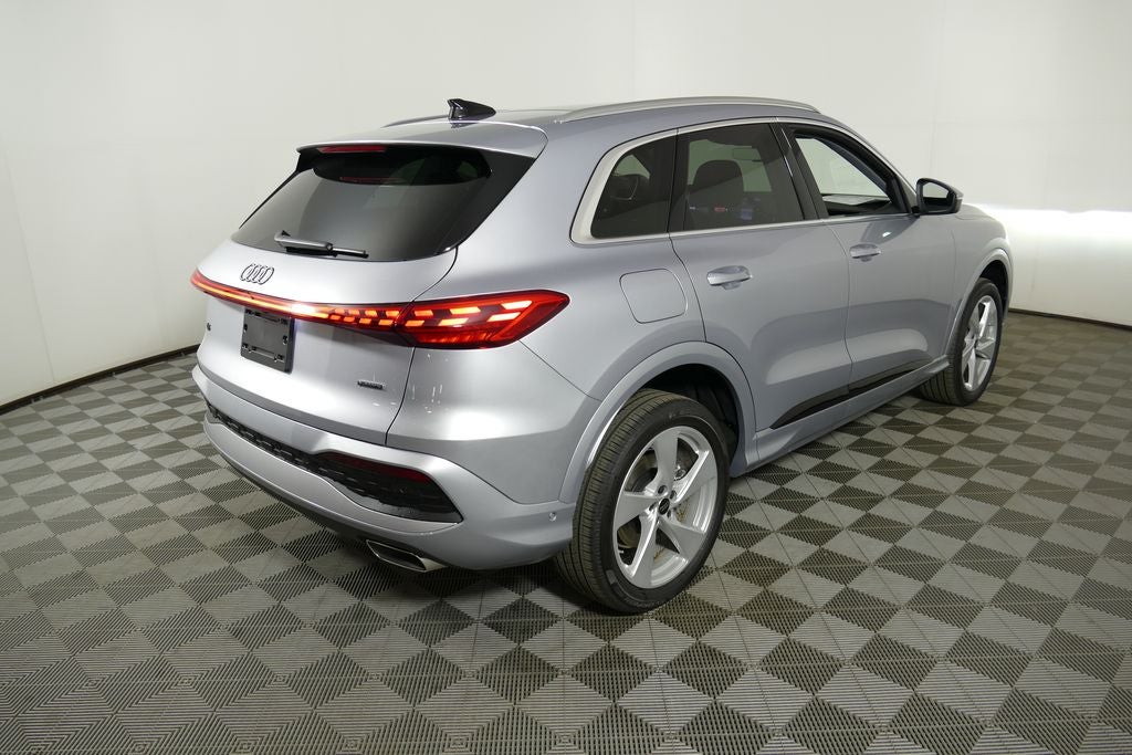 2026 Audi Q5 2.0T Premium Plus quattro