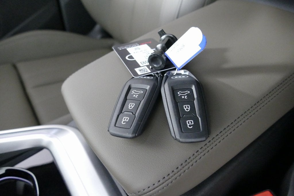 2025 Audi Q5 2.0T Premium Plus quattro