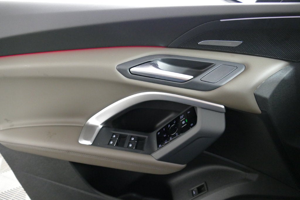 2026 Audi Q5 2.0T Premium Plus quattro