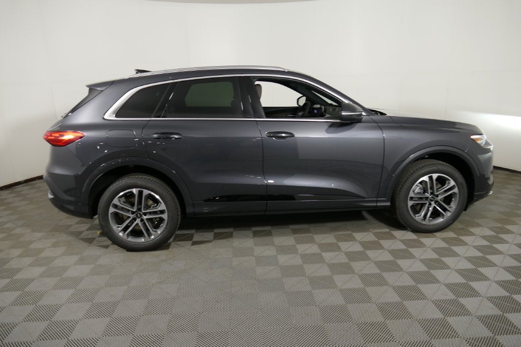 2026 Audi Q5 2.0T Premium Plus quattro