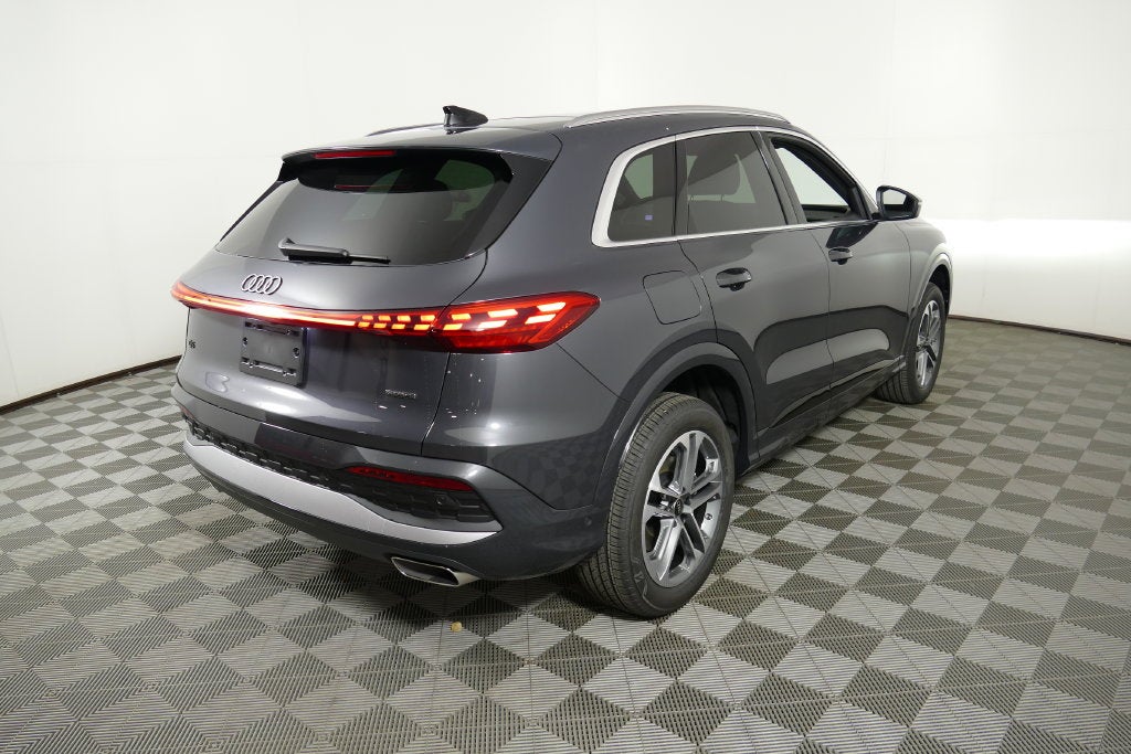 2026 Audi Q5 2.0T Premium Plus quattro