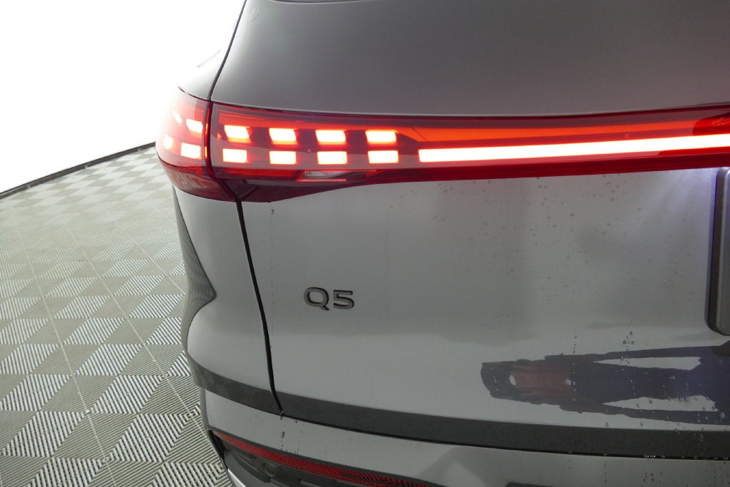 2026 Audi Q5 2.0T Premium Plus quattro