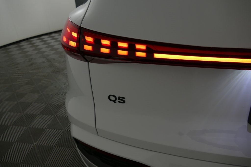 2025 Audi Q5 2.0T Premium Plus quattro