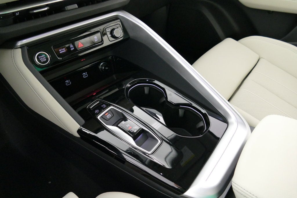 2026 Audi Q5 2.0T Premium Plus quattro