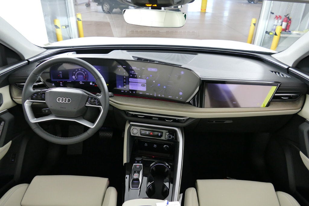 2026 Audi Q5 2.0T Premium Plus quattro