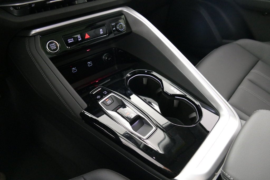 2026 Audi Q5 2.0T Premium Plus quattro