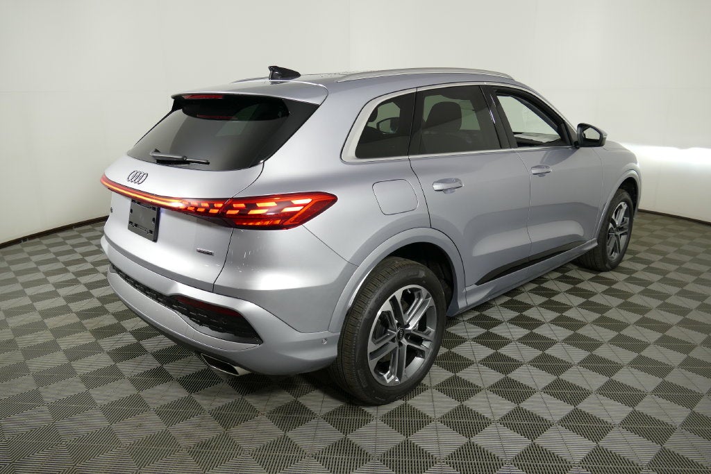 2026 Audi Q5 2.0T Premium Plus quattro