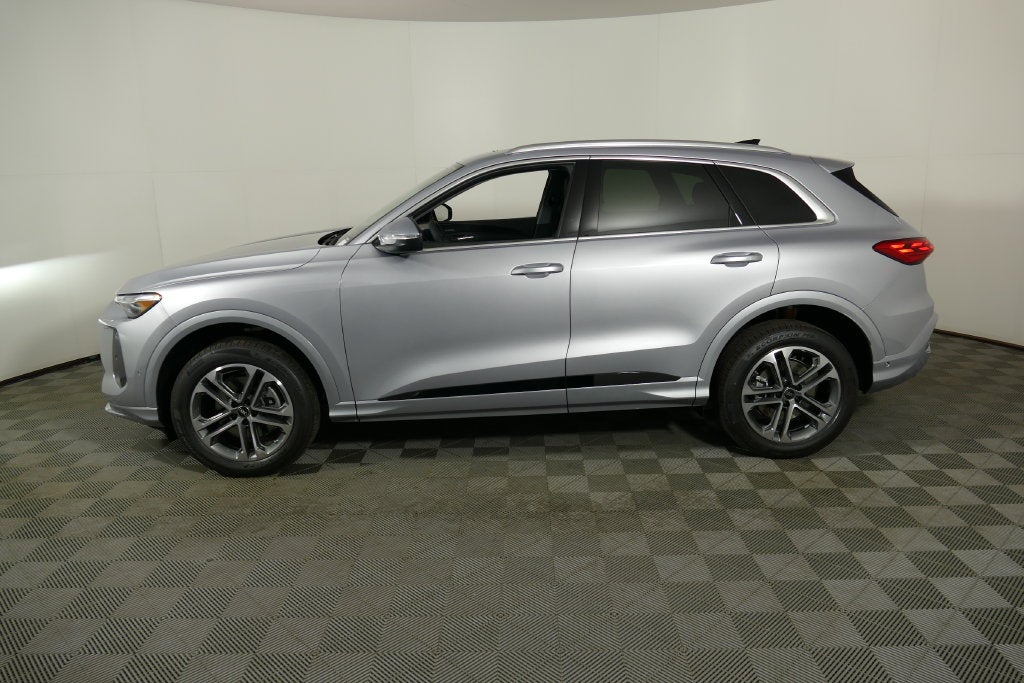 2026 Audi Q5 2.0T Premium Plus quattro