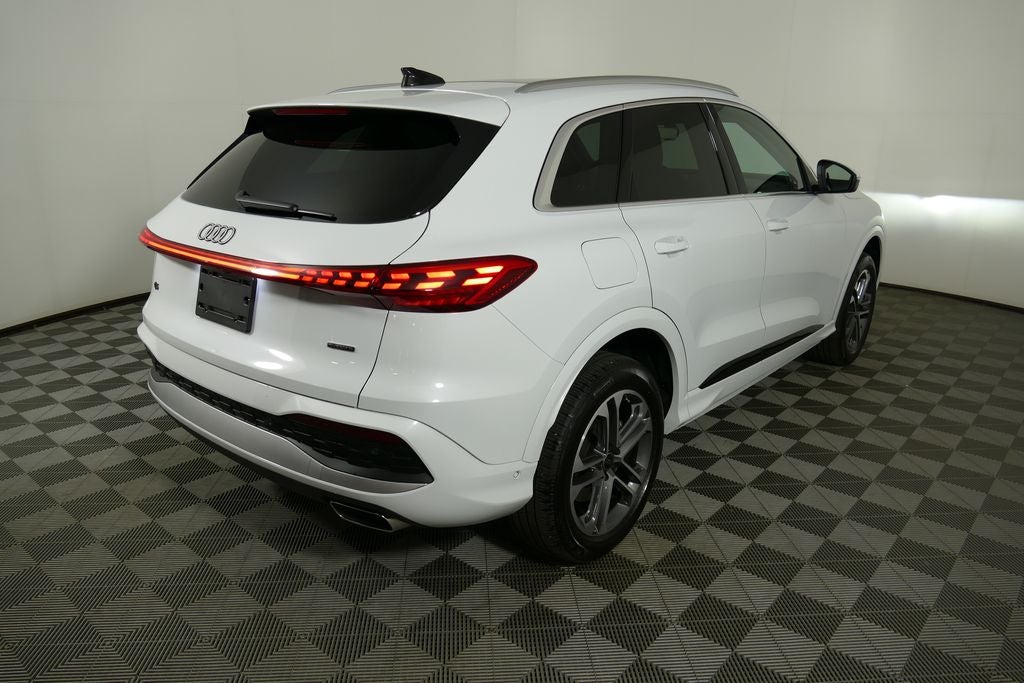 2026 Audi Q5 2.0T Premium Plus quattro