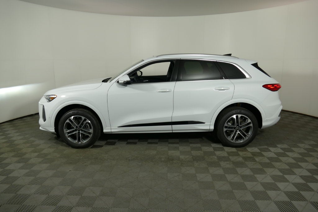 2026 Audi Q5 2.0T Premium Plus quattro