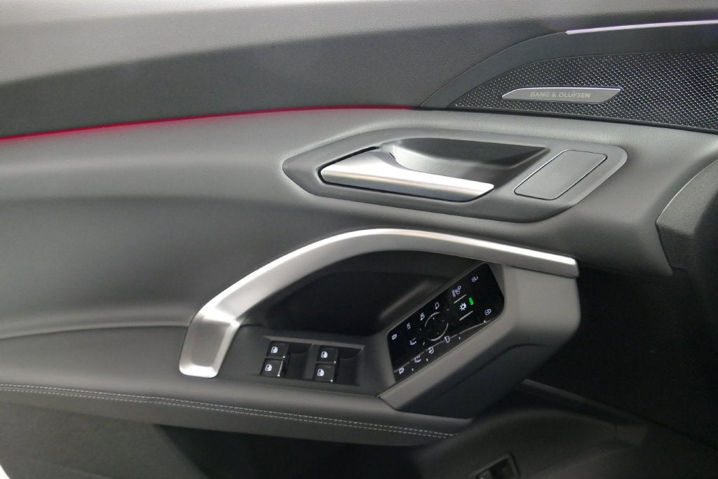 2026 Audi Q5 2.0T Premium Plus quattro
