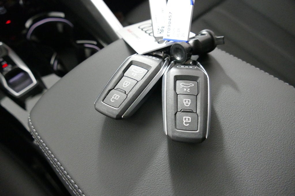 2026 Audi Q5 2.0T Premium Plus quattro