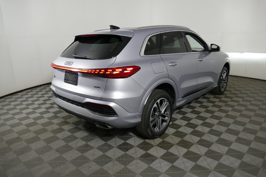 2026 Audi Q5 2.0T Premium Plus quattro