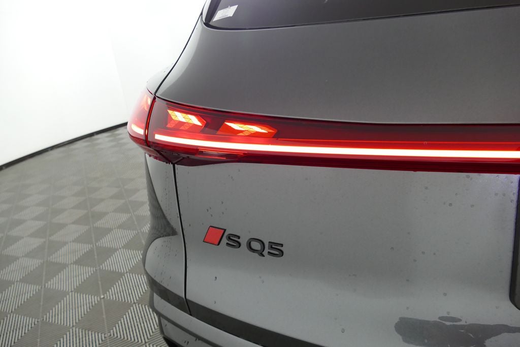 2026 Audi SQ5 Prestige quattro