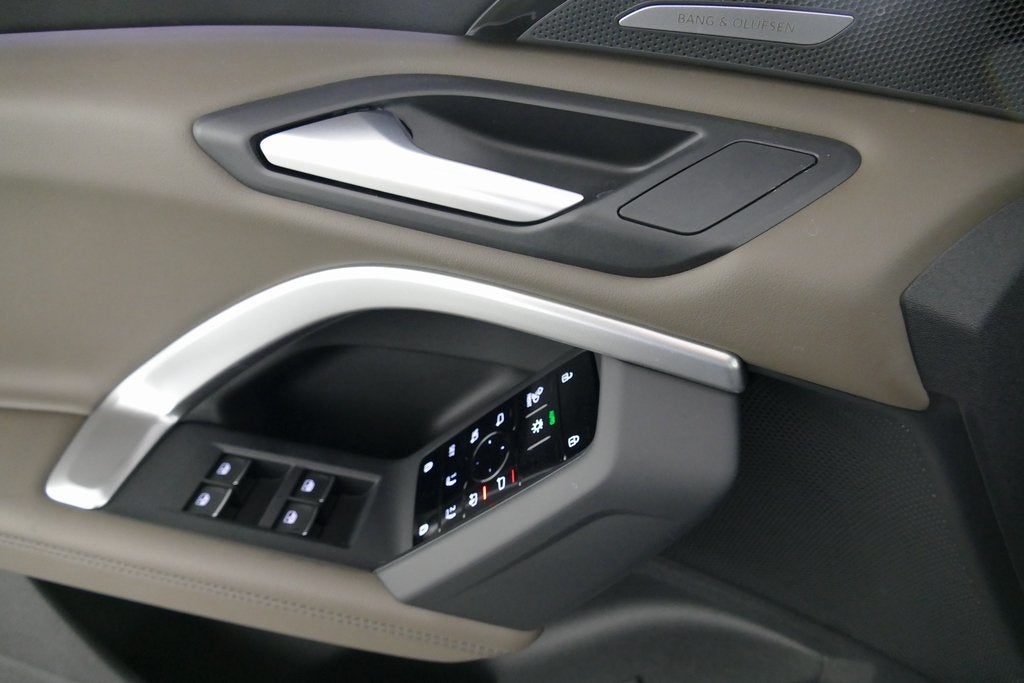 2025 Audi Q5 2.0T Prestige quattro