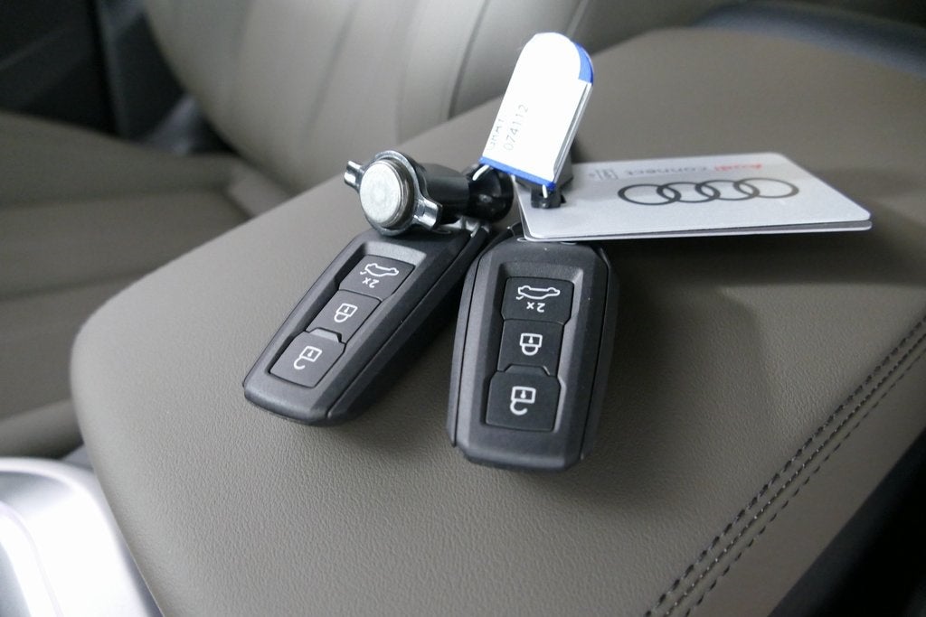 2025 Audi Q5 2.0T Prestige quattro