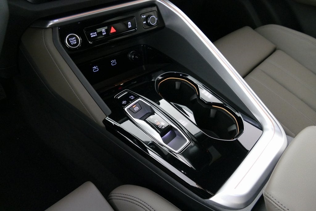 2025 Audi Q5 2.0T Prestige quattro