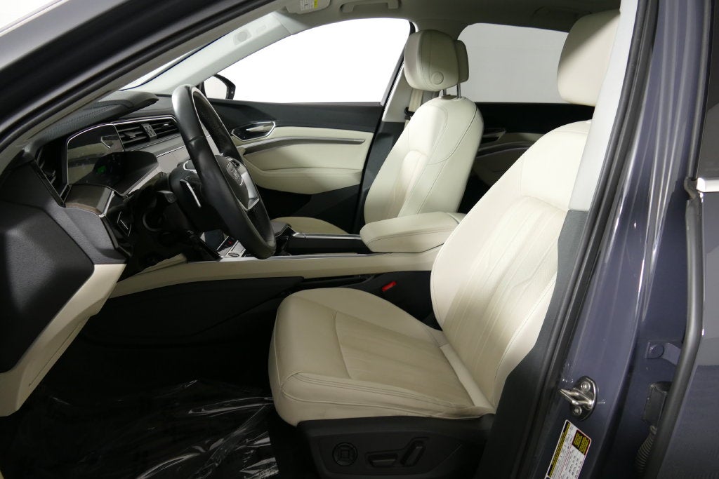 2024 Audi Q8 e-tron Premium Plus quattro