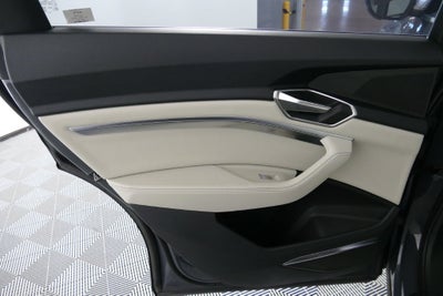 2024 Audi Q8 e-tron Premium Plus quattro