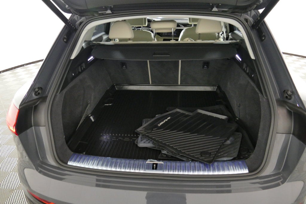 2024 Audi Q8 e-tron Premium Plus quattro