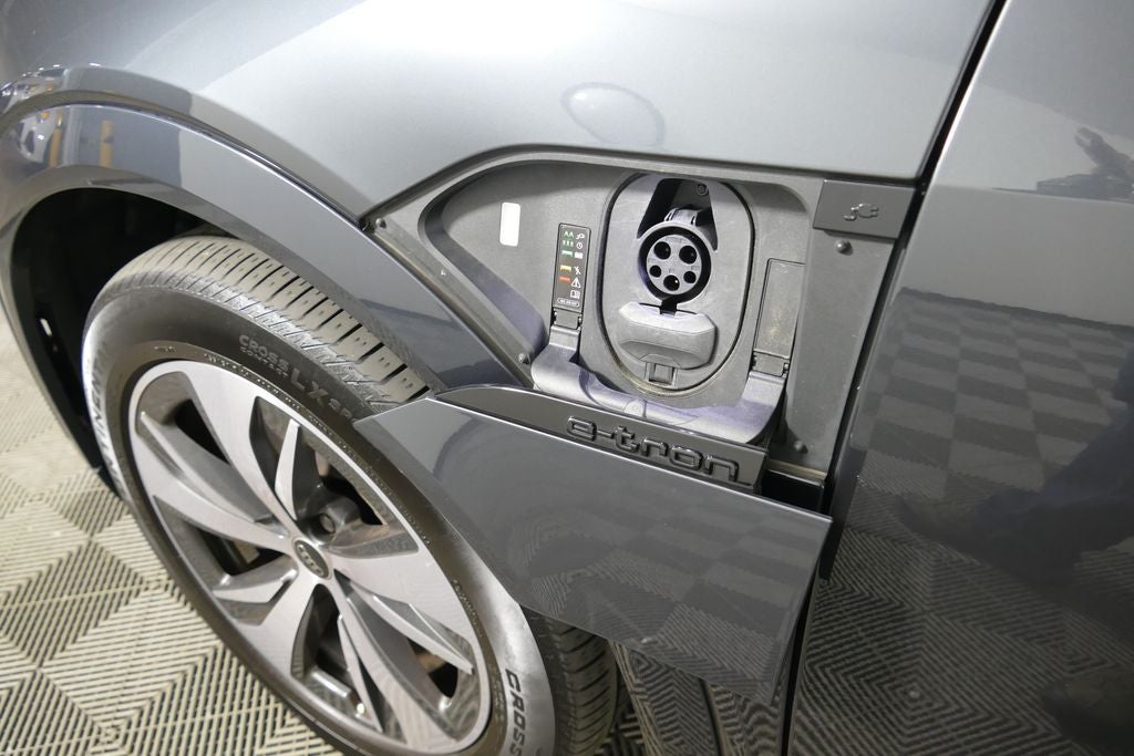 2024 Audi Q8 e-tron Premium Plus quattro