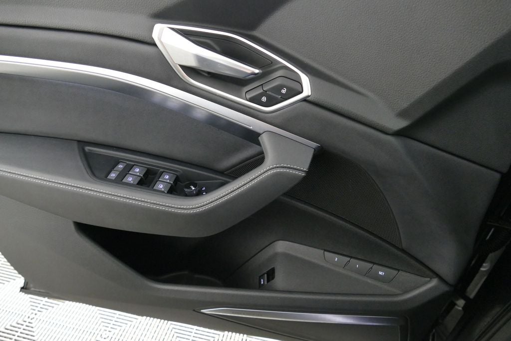 2024 Audi Q8 e-tron Premium Plus quattro