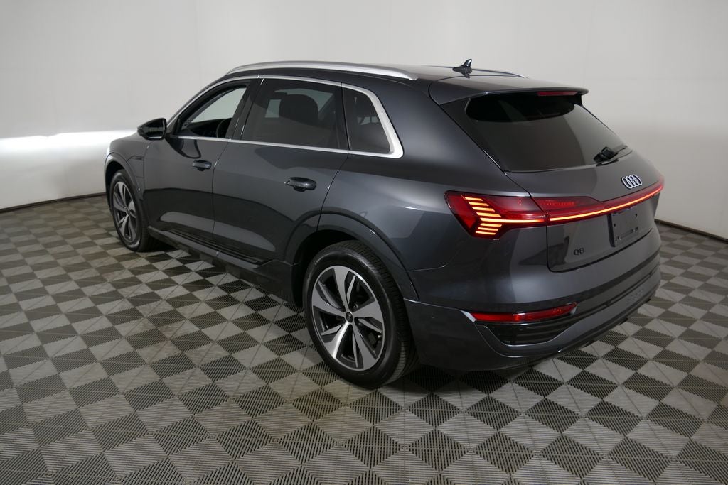 2024 Audi Q8 e-tron Premium Plus quattro