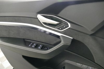 2024 Audi SQ8 e-tron Prestige quattro