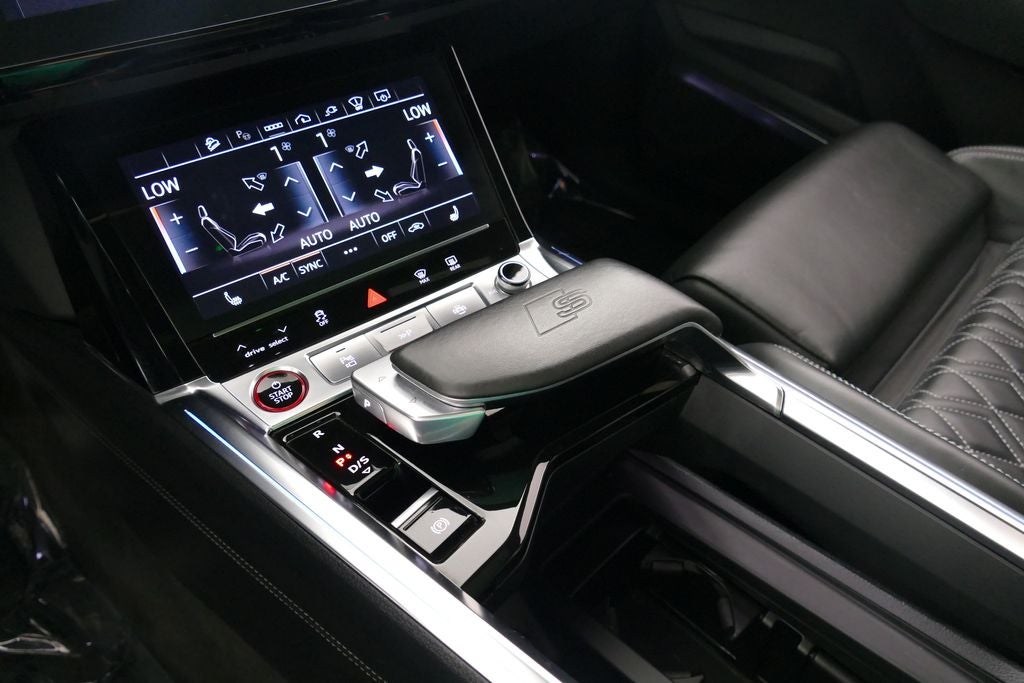 2024 Audi SQ8 e-tron Prestige quattro