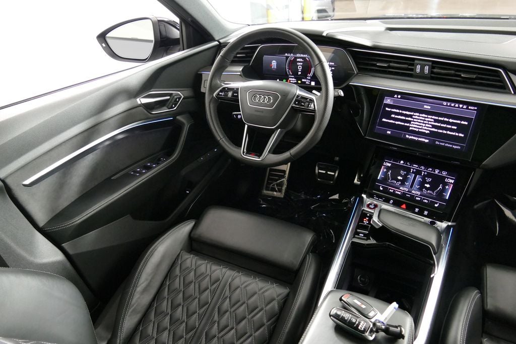 2024 Audi SQ8 e-tron Prestige quattro
