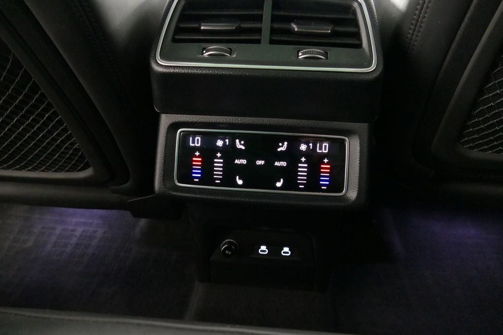 2024 Audi SQ8 e-tron Prestige quattro