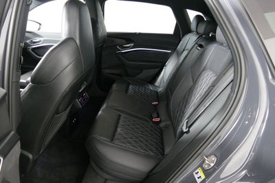 2024 Audi SQ8 e-tron Prestige quattro