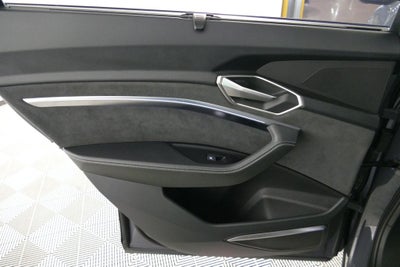 2024 Audi SQ8 e-tron Prestige quattro