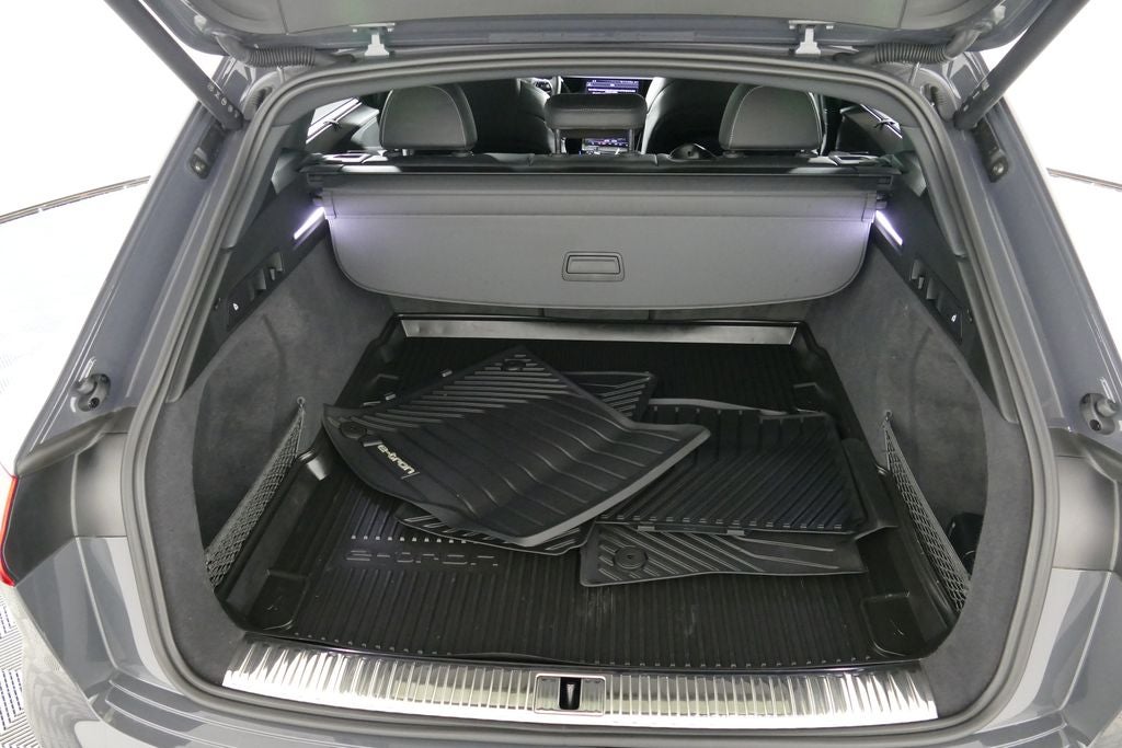 2024 Audi SQ8 e-tron Prestige quattro