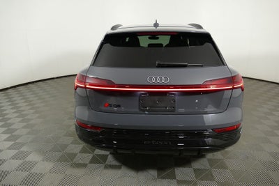 2024 Audi SQ8 e-tron Prestige quattro