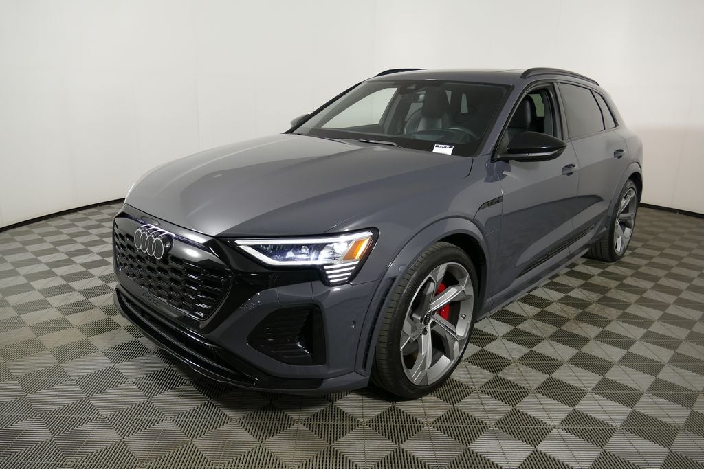 2024 Audi SQ8 e-tron Prestige quattro