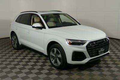 2025 Audi Q5 40 Premium quattro