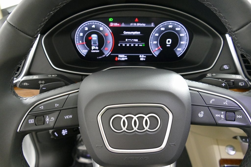 2025 Audi Q5 40 Premium quattro