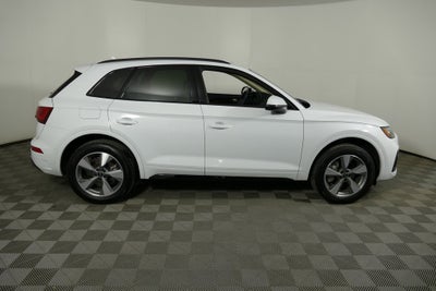 2025 Audi Q5 40 Premium quattro