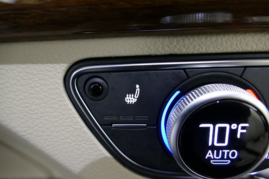 2025 Audi Q5 40 Premium quattro