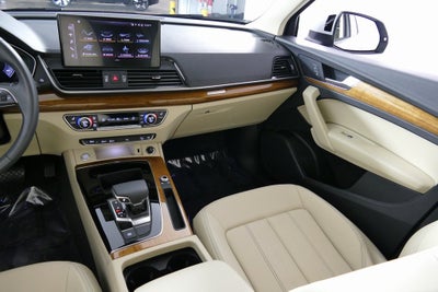 2025 Audi Q5 40 Premium quattro