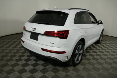 2025 Audi Q5 40 Premium quattro