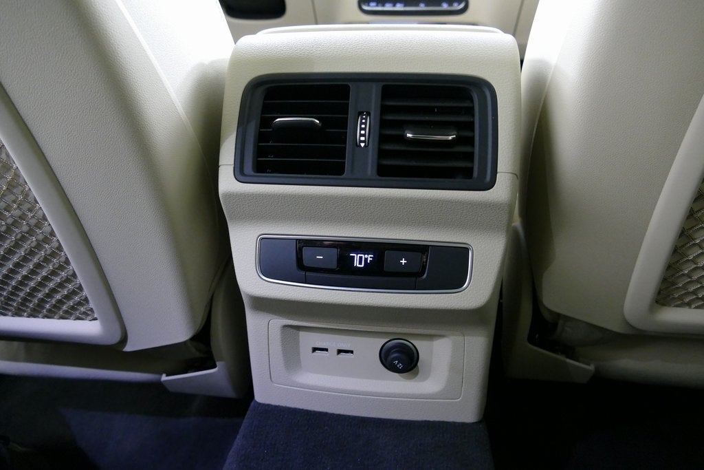 2025 Audi Q5 40 Premium quattro