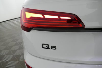 2025 Audi Q5 40 Premium quattro
