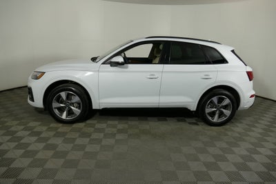 2025 Audi Q5 40 Premium quattro