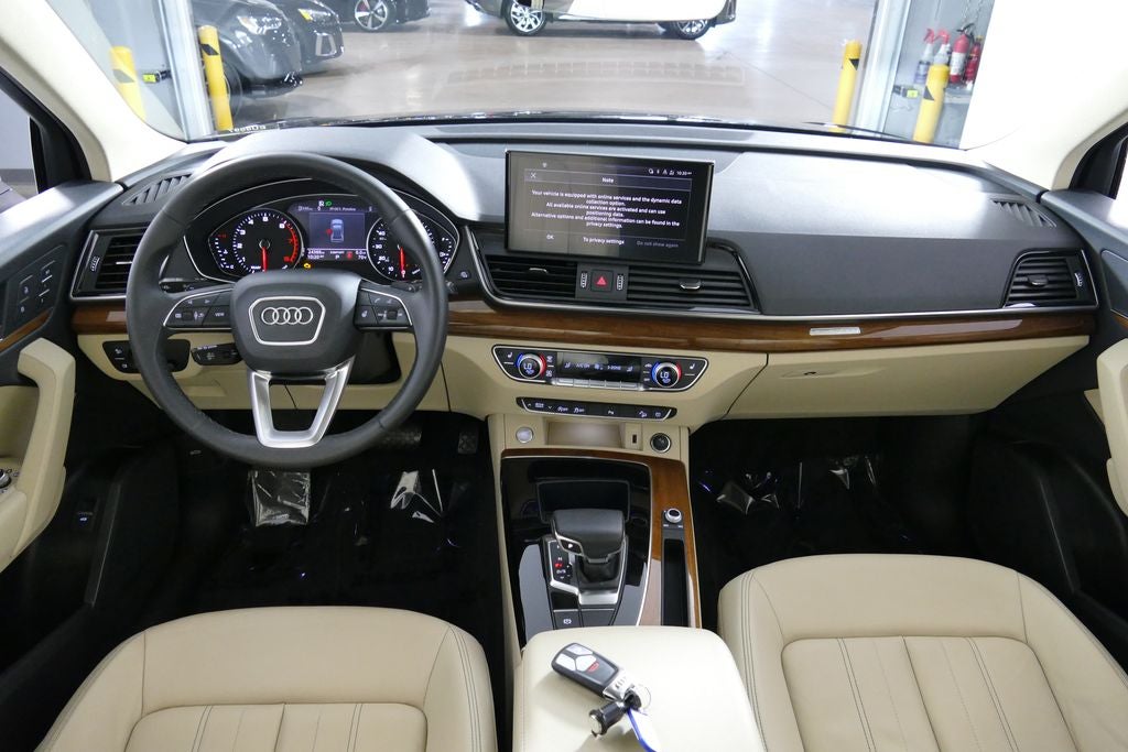 2023 Audi Q5 40 Premium quattro