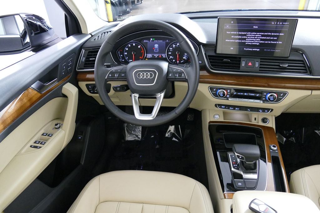 2023 Audi Q5 40 Premium quattro