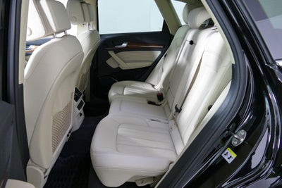2023 Audi Q5 40 Premium quattro