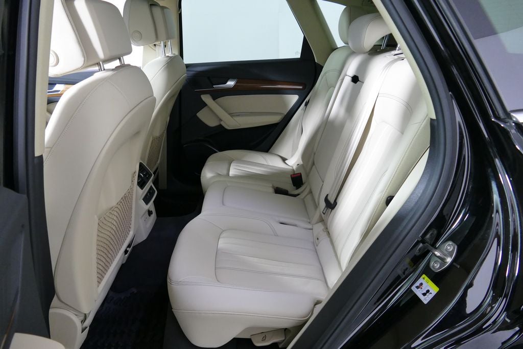 2023 Audi Q5 40 Premium quattro