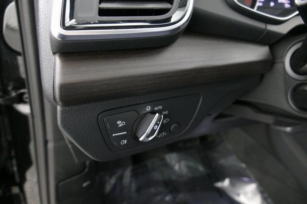 2023 Audi Q5 40 Premium quattro